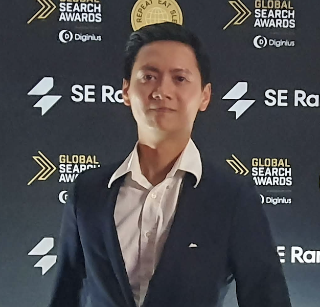 Alex Natthaphon